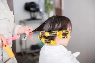 ミディアム k. akiraのヘアスタイル