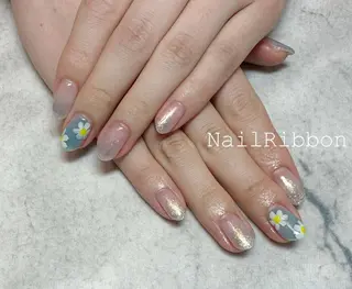 ネイル ネイルリボン 受付スタッフのネイルデザイン