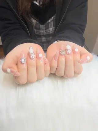 カラー ZIN RUBYNAILのネイルデザイン