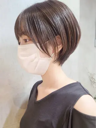 ショート カラー fifth 小関 伊吹のヘアスタイル