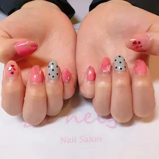 ネイル La neige* yuki 🥯🍑のネイルデザイン