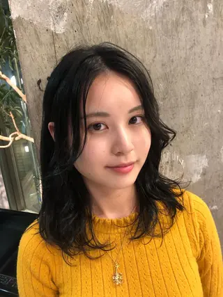 ミディアム レイヤー特化/小顔顔 周り/セノ/表参道のヘアスタイル