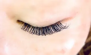 マツエク・マツパ ロロ橿原店所属・まつパ💘モデル募集 AYUMIのマツエク・マツパデザイン