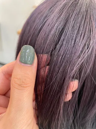 セミロング カラー 高梨 菜々のヘアスタイル