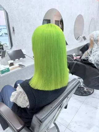 ミディアム カラー 🌈派手髪ハイトーン 🌈鈴木亮太🌈のヘアスタイル