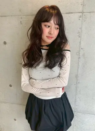 セミロング カラー umu.［韓国ヘア /レイヤーカット］のヘアスタイル