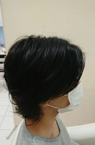 ミディアム メンズ パーマ fructueuxune所属・中野韓国レイヤー× ウルフ  本木之教
のヘアスタイル