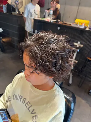 キッズ オノ ソウイチロウ/ ブリーチ/パーマのヘアスタイル