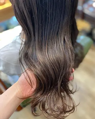 ロング カラー HAIR Grapefruit Moon所属・佐藤 美幸のヘアスタイル