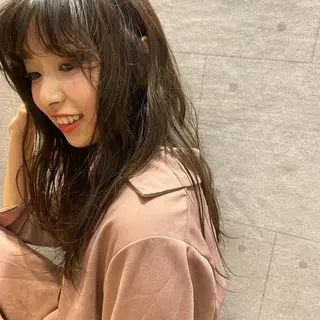 ロング カラー La  SHE's 天王寺店所属・マルヤマ リナのマツエク・マツパデザイン