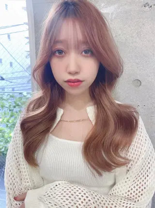 ロング カラー レイヤーカット、 大人可愛い　中村美羅のヘアスタイル