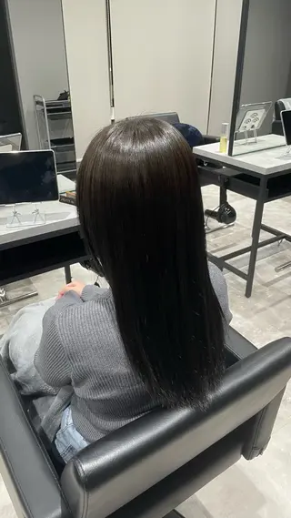 カラー neo.所属・🎀neo.RIN/ 透け感艶カラー🎀のヘアスタイル