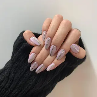 ネイル 椿森 美瑠紅の眉毛・アイブロウイメージ