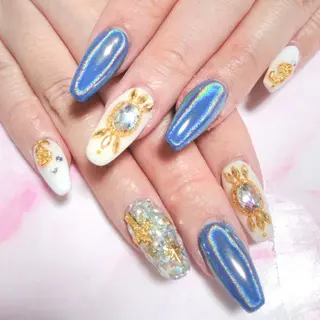 ネイル エステとネイル ローズコンフォートのネイルデザイン