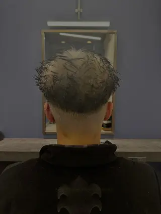 カラー メンズ だいち/ブリーチ/ レイヤーカットのヘアスタイル