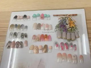 ネイル nail salon Emi la beaute 心斎橋店所属・坪野 めぐみのネイルデザイン