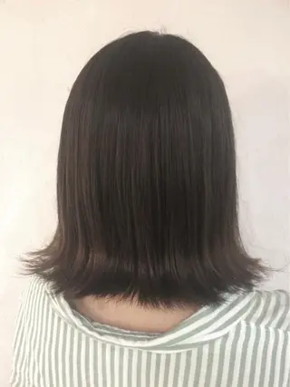 ミディアム カラー 伊藤 優希のヘアスタイル