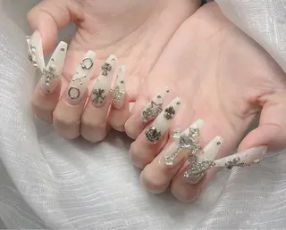 ネイル Lee Nailsのネイルデザイン
