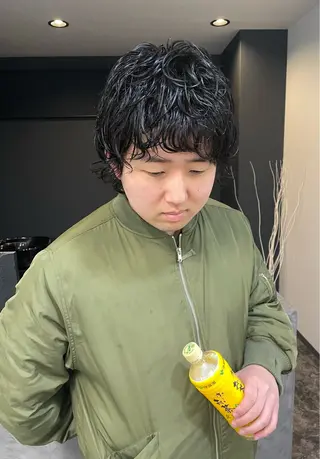 ショート パーマ メンズ men'scut募集 /艶カラー/上杉健太のヘアスタイル