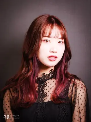 ロング カラー broaden by anon所属・瀧上 寧音のヘアスタイル