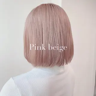 ショート カラー パーマ ヘアアレンジ ネイル マツエク・マツパ 韓国レイヤー🕊️ 柔らかベージュ🧸のヘアスタイル