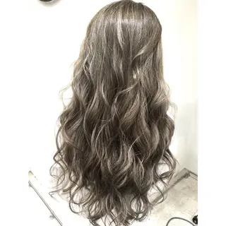 ロング カラー 井上 一平のヘアスタイル