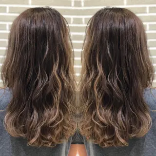 セミロング カラー ヘアアレンジ 山北 咲子のヘアスタイル