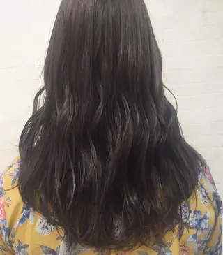 ロング カラー 齋藤 咲のヘアスタイル