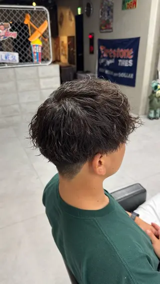 パーマ メンズ Buzzy 大畠　慎三郎のヘアスタイル