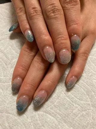 ネイル ECLAT エクラ所属・寺山 千鶴のネイルデザイン