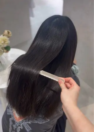 ロング パーマ suzuka/透明感 カラー 美髪縮毛矯正のヘアスタイル