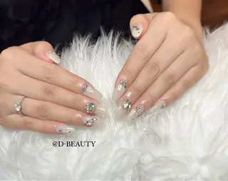ネイル D-BEAUTY Nailsalonのネイルデザイン