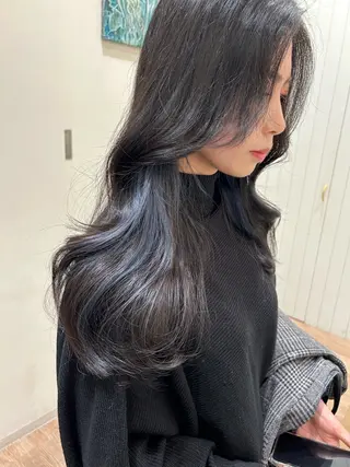 ロング ケアブリーチ 坪井佑樹のヘアスタイル
