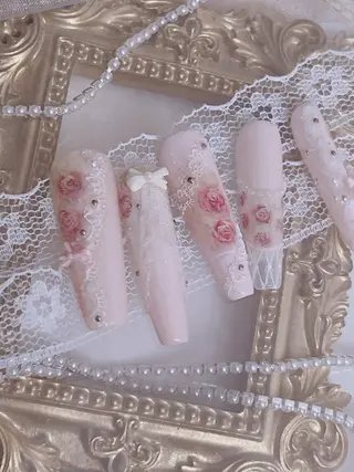 ネイル KARI ネイルサロンのネイルデザイン