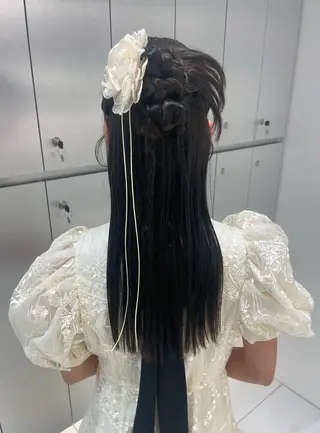 ヘアアレンジ ヘアセット🎀耳つぼ 👂💎MONAMIのヘアスタイル