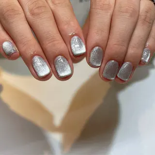 ネイル 内田 里穂のネイルデザイン