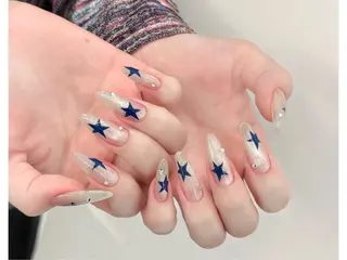 ネイル 西岡 真由美のネイルデザイン