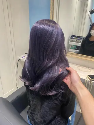 セミロング カラー THESALONS所属・🤍ブリーチカラー /寄田龍樹🤍のヘアスタイル