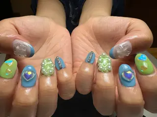 ネイル M. KOTOMIのネイルデザイン