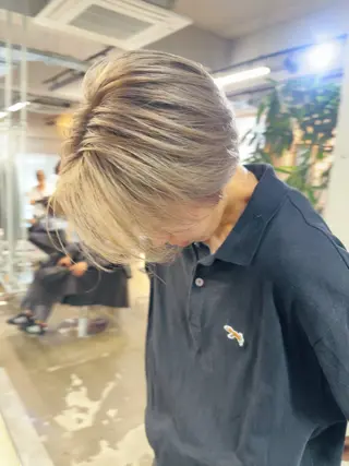 ショート カラー メンズ くせ毛カットとパーマ /美容室難民の方是非のヘアスタイル