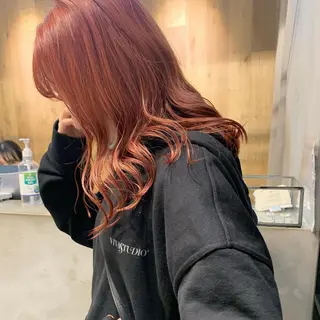 ミディアム カラー ハイトーン&暗髪🔥 表参道二刀流マエダのヘアスタイル