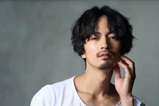 ミディアム 本島 大生のヘアスタイル