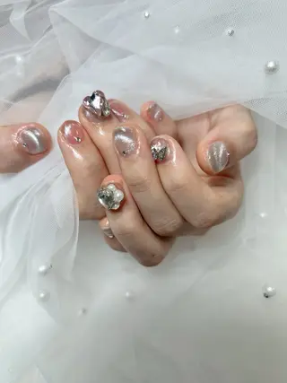 ネイル 🌈 Laule'aのネイルデザイン