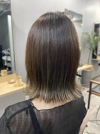 ミディアム カラー Kamie みかじりのヘアスタイル
