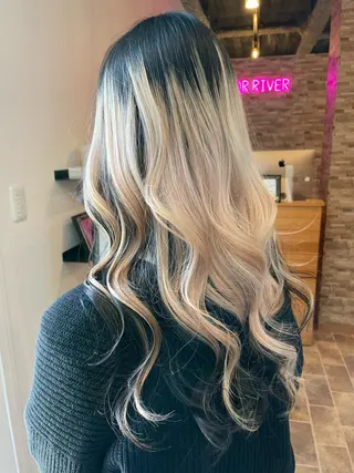 ロング SALOWIN心斎橋Suite店所属・【髪質改善の専門店】 🫧鷹司郎のヘアスタイル