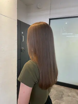 カラー ハイトーンカラー🩵 指名多数💗横山聖奈のヘアスタイル