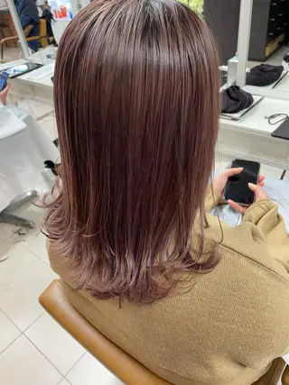 カラー ○HITOMI ○のヘアスタイル