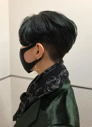 ショート カラー 千葉 慎也のヘアスタイル