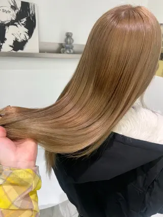 ロング カラー LiSA/レイヤー /ブリーチカラー特化のヘアスタイル