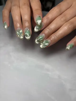 ネイル BLESS所属・BLESS momoのネイルデザイン